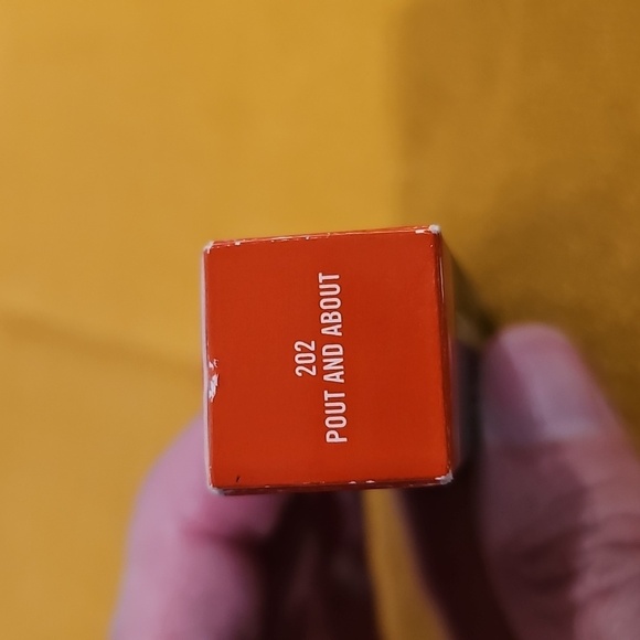 Mac Cosmetics Plenty of Pout Plumping Lipstick | Pout & About | NIB - Picture 8 of 9